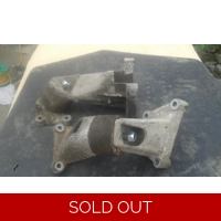 7/9 early solid rubber engine mount brackets
